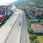 korfezde-asfaltlanan-caddelerin-yol-cizgileri-cekildi-JF8Qjjg9.jpg