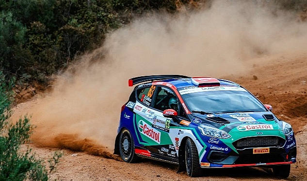 castrol-ford-team-turkiye-ali-turkkanla-ilk-dunya-ralli-sampiyonasi-yarisinda-podyumda-Acdv8MSD.jpg