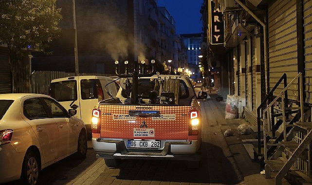 zeytinburnunda-bir-gecede-6-mahalle-ilaclaniyor-UmBCcTXn.jpg