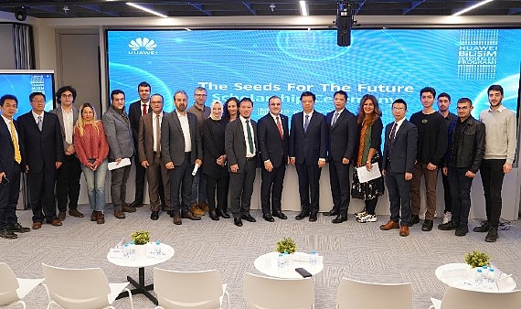 huawei-turkiye-genc-bilisimcileri-gelecek-icin-tohumlar-bursu-ile-destekliyor-xjdUDIqs.jpg