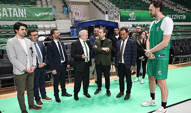 sadi-ozdemir-bursaspor-basketbol-takimini-antrenmanda-izledi-1d3jFibc.jpg