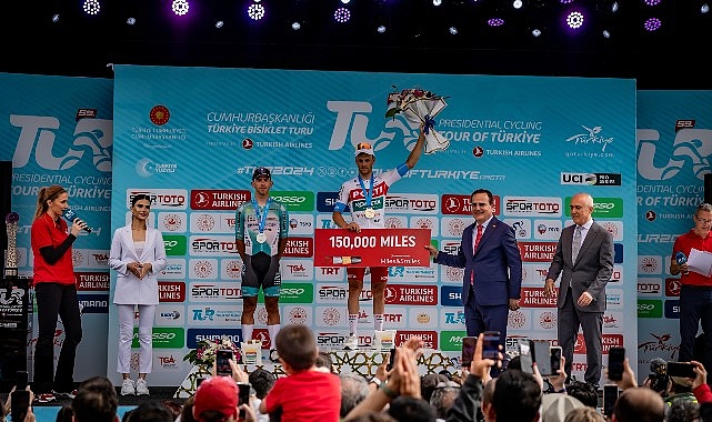 59-cumhurbaskanligi-turkiye-bisiklet-turunda-ucuncu-gun-wCalMfY1.jpg