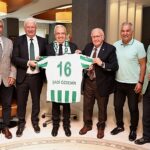 bursaspor-kulup-baskani-sinan-bur-ve-ekibi-nilufer-belediye-baskani-sadi-ozdemiri-ziyaret-ederek-16BvTbck.jpg