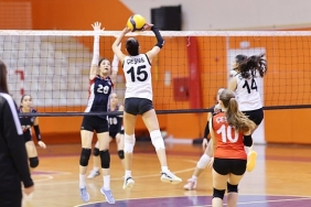cesmede-ilk-voleybol-lig-maci-heyecani.jpg