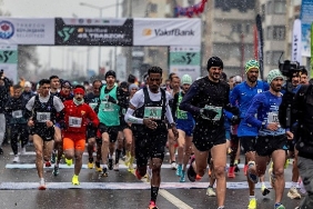 vakifbank-45-uluslararasi-trabzon-yari-maratonu-kosuldu.jpg