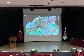 ege-universitesi-pediatrik-toroskopi-alaninda-dunyaca-unlu-cerrahlari-agirladi.jpg