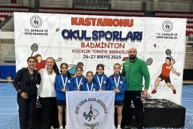 osmangazili-badmintonculardan-namaglup-sampiyonluk.jpg