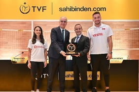 sahibinden-com-turkiye-voleybol-milli-takimlar-ana-sponsoru-oldu.jpg