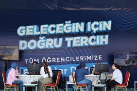 bagcilarda-universite-adaylarina-ucretsiz-tercih-danismanligi.jpg