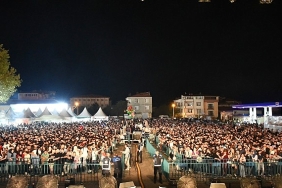 malkara-komur-ve-sut-urunleri-festivali-derya-ulug-ile-zirve-yapti.jpg