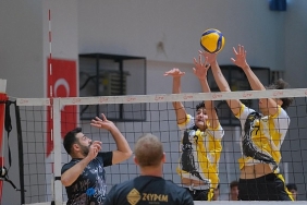 buyuksehir-belediyespor-voleybolda-sezona-galibiyetle-basladi.jpg