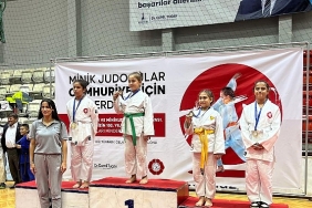 konakin-judo-takimi-ilk-turnuvadan-madalyalarla-dondu.jpg