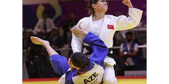 Tuğçe Beder’den Riyad’da altın madalya