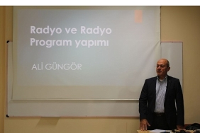 yapimci-gungor-egeli-ogrencilere-program-yapim-surecini-anlatti.jpg