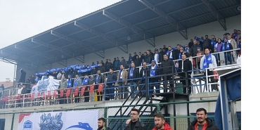 belediyespor-evinde-iznikspora-maglub-oldu.jpg