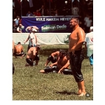 kemer-belediye-gurescisi-boy-atladi.jpg