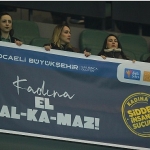 kocaeli-stadyumunda-kadina-siddete-karsi-guclu-mesaj-verildi-kadina-el-kalkamaz.jpg