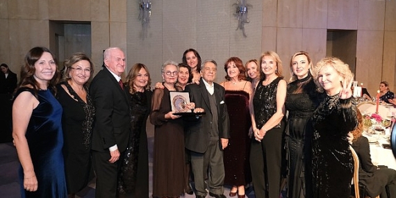 Koruncuk Vakfı Dostları, Yıl Sonu Yemeği’nde bir araya geldi