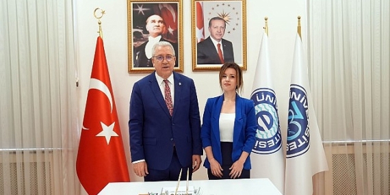 Lisansüstü öğrencilere yönelik yapay zeka eğitim projesine TÜBİTAK’tan destek