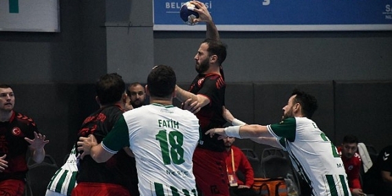 Nilüfer Belediyespor hentbolda farklı kazandı