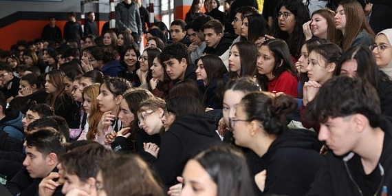 Nilüfer’in Sultanları öğrencilerle söyleşide buluştu