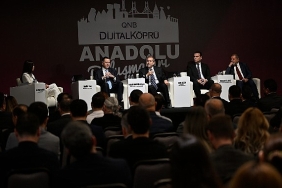 qnb-turkiye-dijital-kopru-anadolu-bulusmalarinda-antalya-reel-sektor-temsilcileri-ile-bir-araya-geldi.jpg