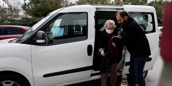 Balçova Belediyesi’nden Fizik Tedavi ve Onkoloji Hastalarına Ulaşım Desteği