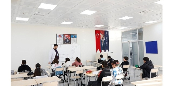 Başkan Çerçioğlu’nun Destekleriyle Her Yaştan Vatandaş İngilizce Öğreniyor