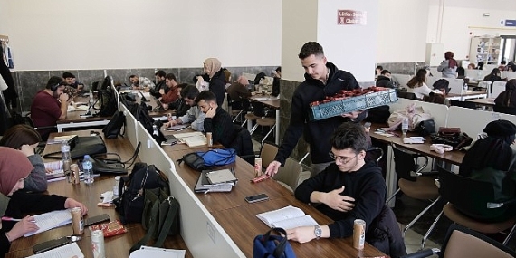 Büyükşehir Gençlik Meclisi’nden Final Haftasında Öğrencilere Destek