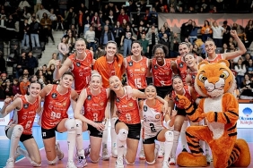 eczacibasi-dynavit-olympiacos-karsisinda-3-0-galip.jpg