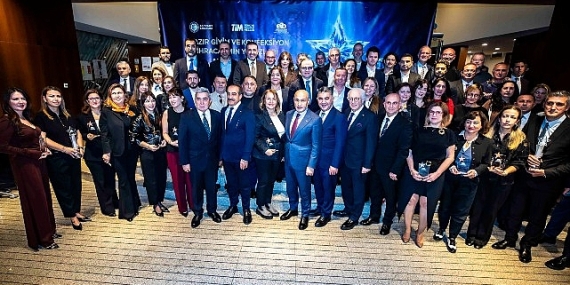 Hazır giyim sektörüne gözümüz gibi bakmalıyız