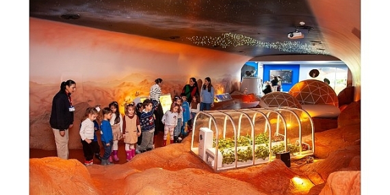 Karşıyakalı anaokulu öğrencileri Uzay Kampı’nda