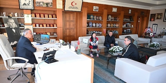 Kemer Belediyesi karate sporcusundan büyük başarı