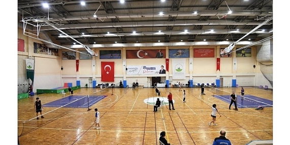 Osmangazi’de Badminton Heyecanı Zirveye Taştı
