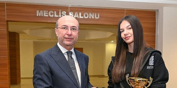 Selçuklu’nun Başarılı Sporcuları Başkan Pekyatırmacı ile Bir Araya Geldi