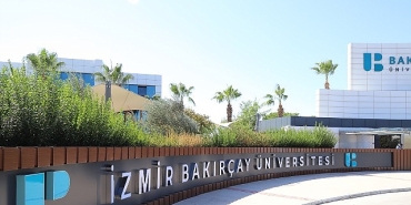 universitemiz-ile-reha-necla-midilli-egitim-ve-yasli-evi-vakfi-arasinda-is-birligi-protokolu-imzalandi.jpg