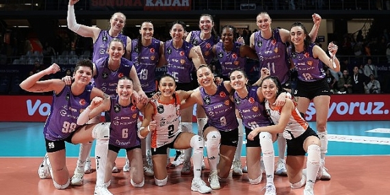 5 setlik derbinin galibi Eczacıbaşı Dynavit!