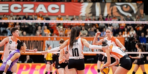 Eczacıbaşı Dynavit Vodafone Sultan Ligi Play-off serisi ilk maçında VakıfBank’ı konuk etti