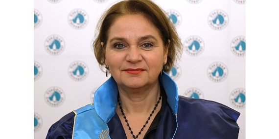 Ergen beyni, güçlü motora sahip frensiz araba gibi…