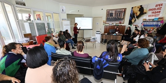 İzmir Büyükşehir Belediyesi’nden Kadınlara Sağlık Eğitimi