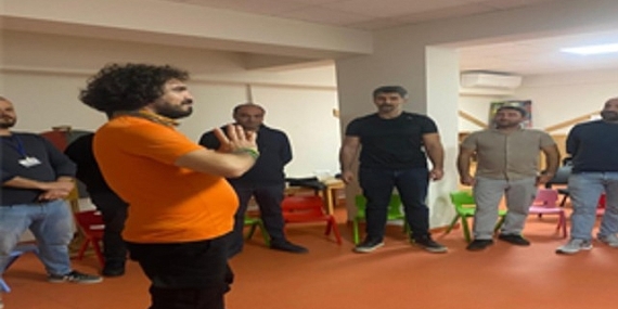 İzmirli babalar “yeni nesil babalığı” öğreniyor