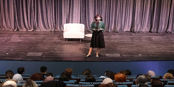 Akademisyen Anne Çankayalılarla Buluştu