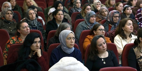 Bayraklı’da Madde Bağımlılığına Karşı Annelerle Farkındalık Eğitimi