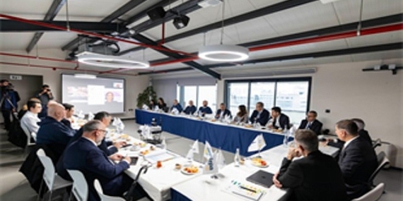 İzmir, yapay zekâ ile yatırım ve kalkınma atağında