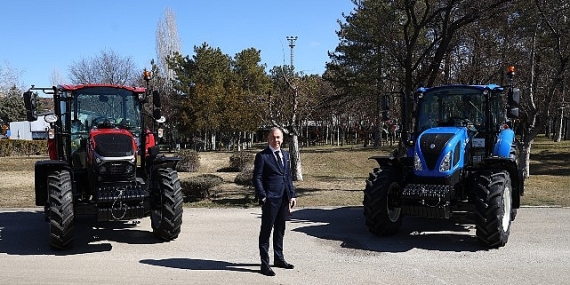 Konya Tarım Fuarı’nda TürkTraktör Standını Ziyaret Edenlere New Holland T580B Kazanma Fırsatı
