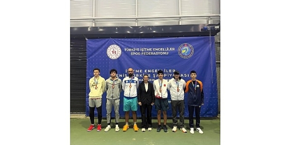 Osmangazi’nin Şampiyon Raketlerinden Büyük Başarı